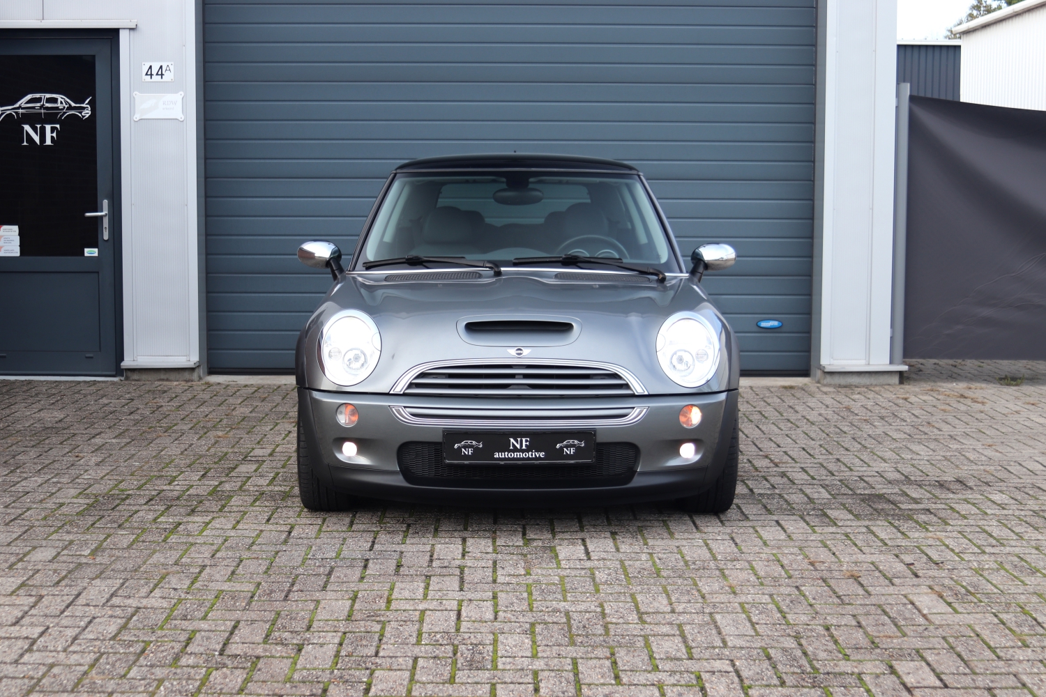 MINI-Cooper-S-R53-2003-2569-002.JPG