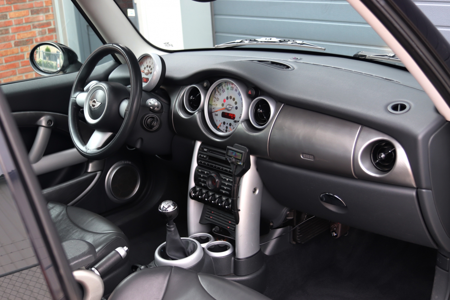 MINI-Cooper-S-R53-2004-57RHZ7-028.JPG