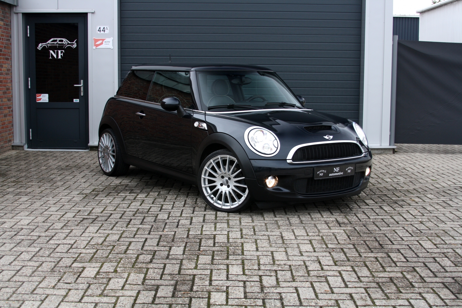 MINI-Cooper-S-R56-2007-028.JPG