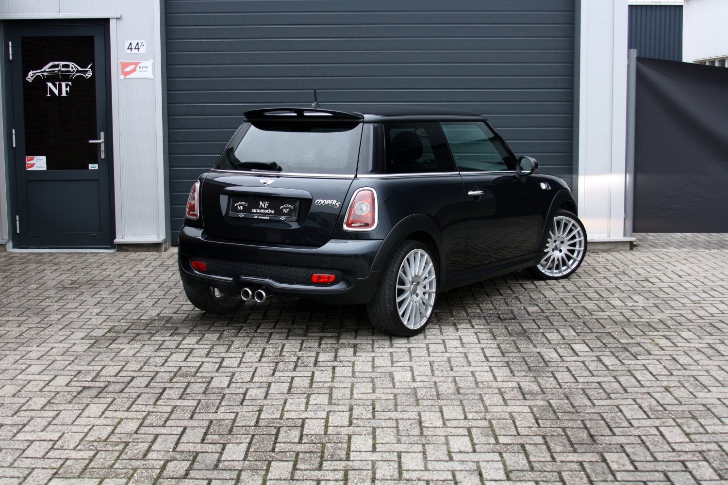 MINI-Cooper-S-R56-2007-035.JPG