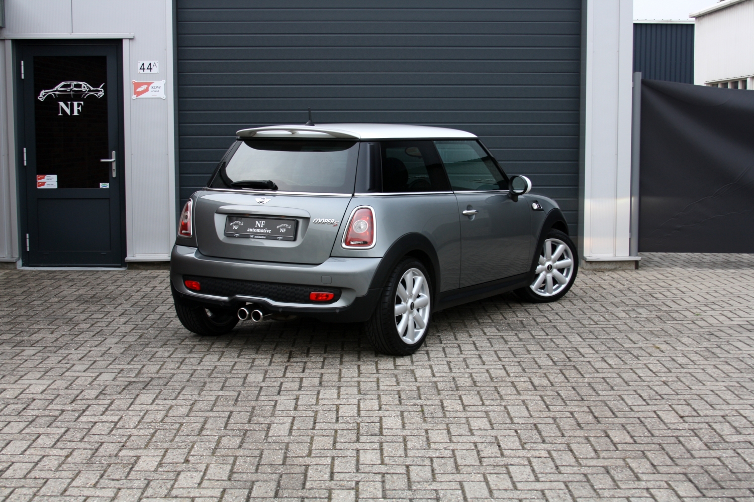 MINI-Cooper-S-R56-2008-058.JPG