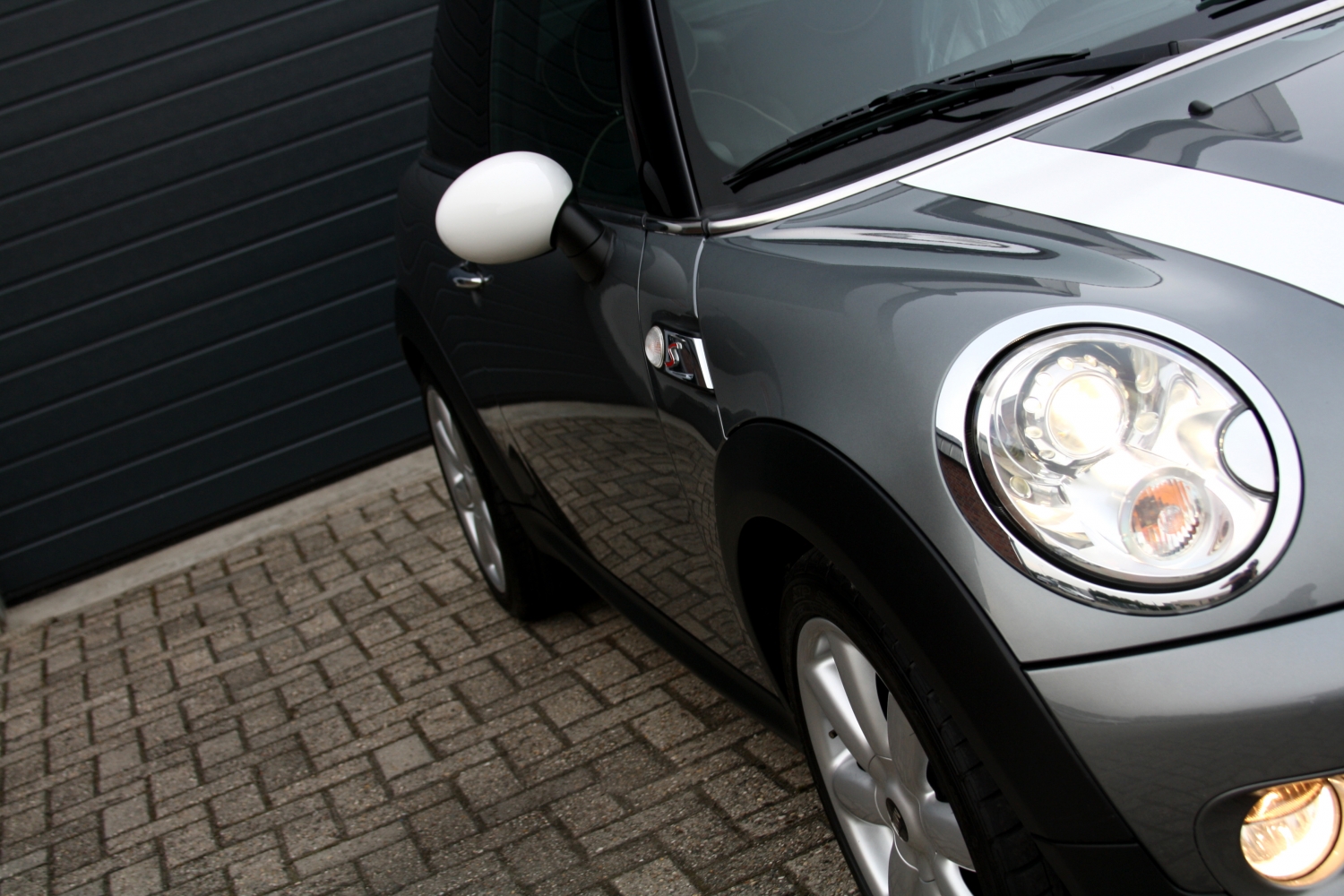 MINI-Cooper-S-R56-2008-063.JPG