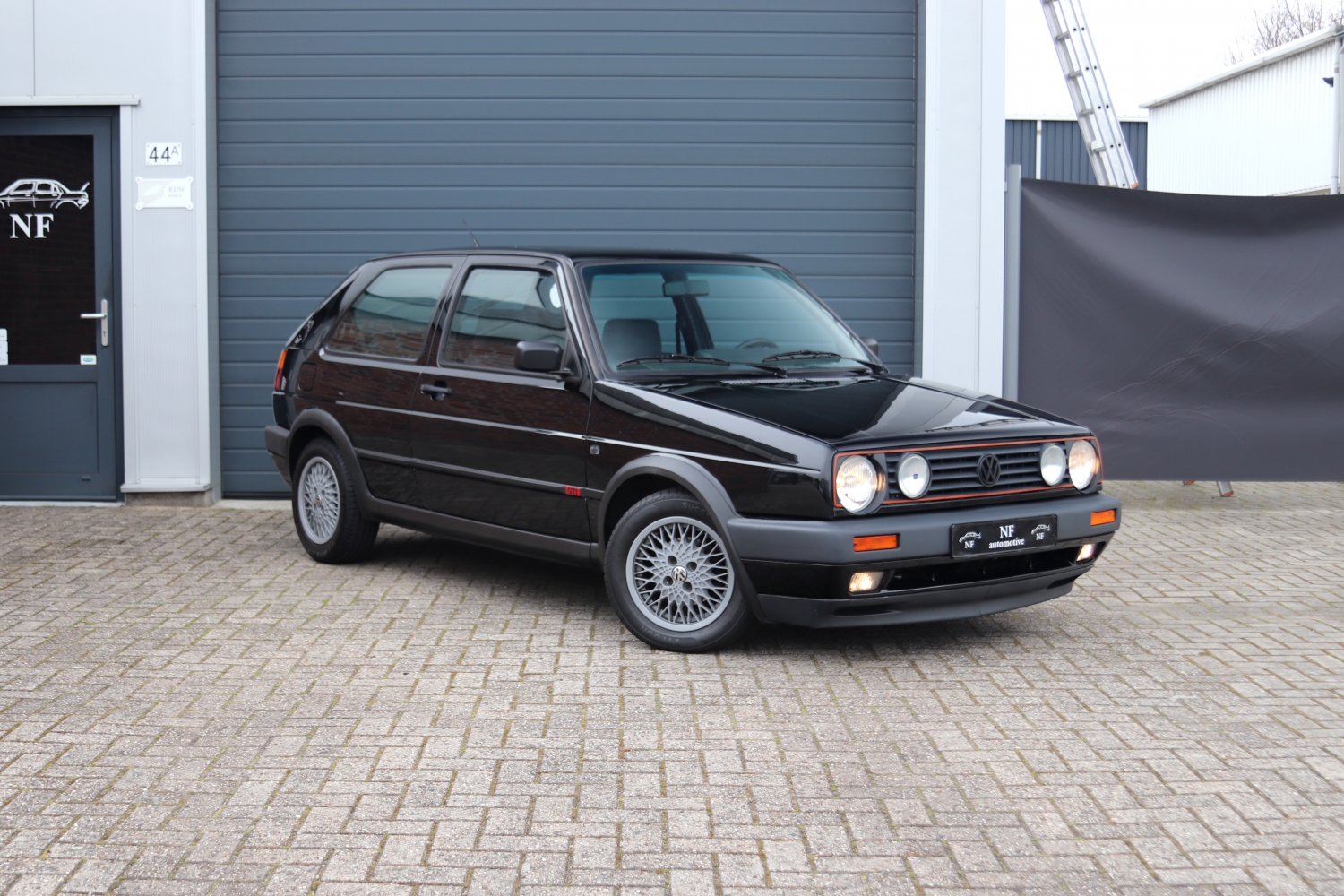 Benzin - Volkswagen Golf 2 GTI - 1990