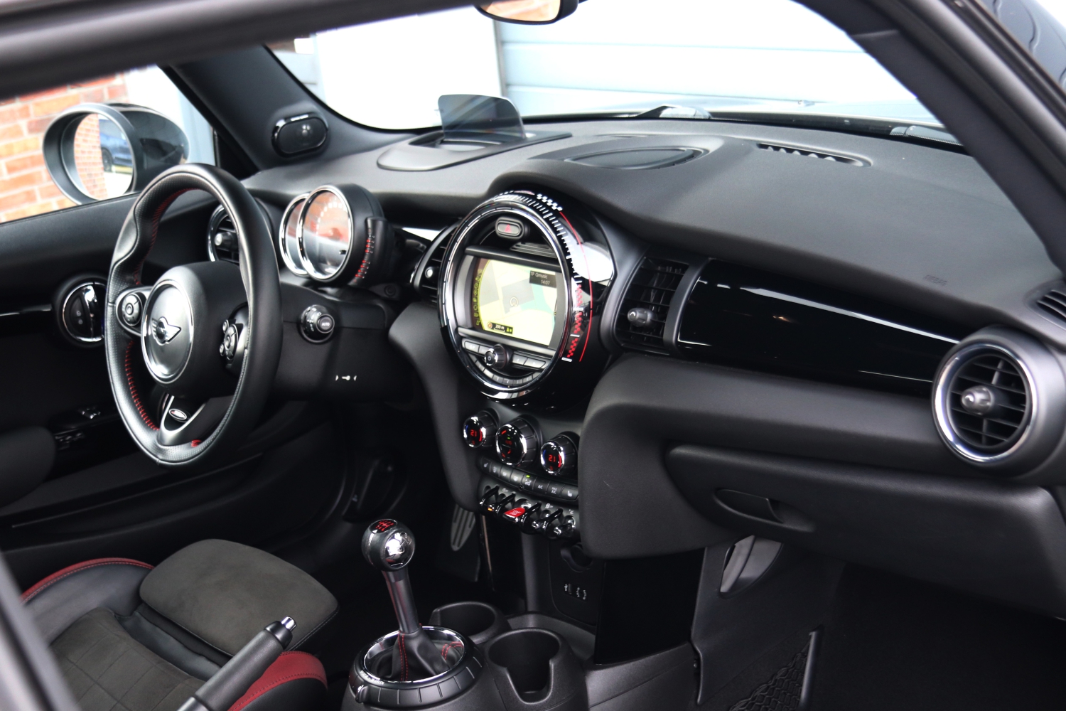 MINI-John-Cooper-Works-F56-2015-K300XG-037.JPG