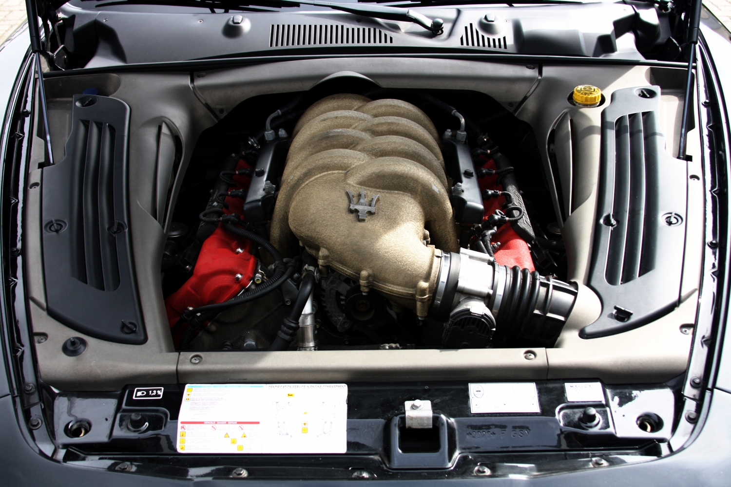 Maserati-Spyder-4200-2004-057.JPG