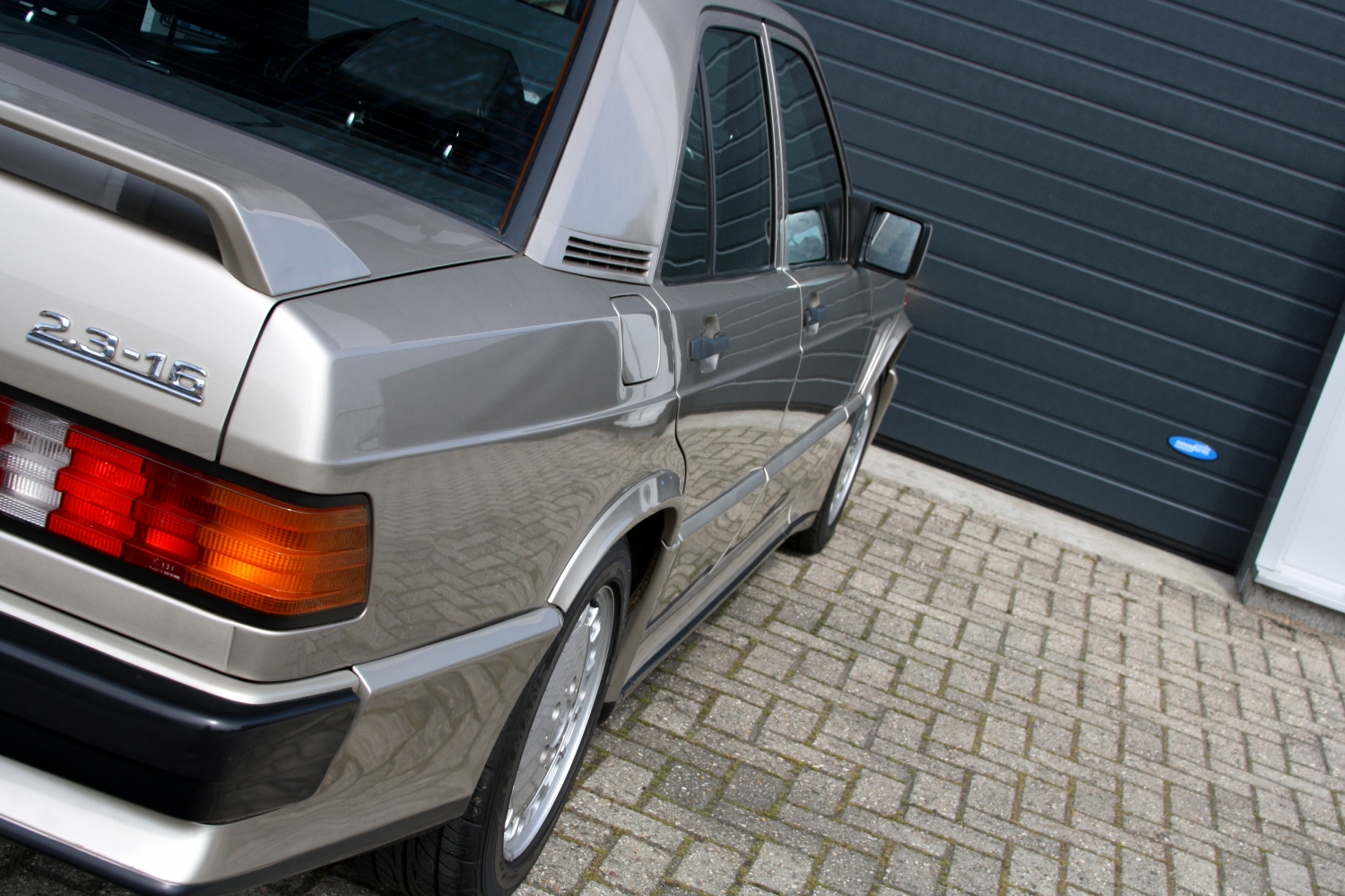 Mercedes-Benz-190E-2.3-16v-W201-1986-030.JPG