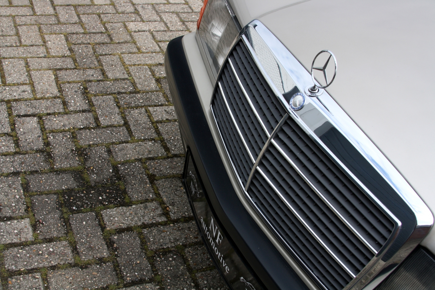 Mercedes-Benz-190E-2.3-16v-W201-1986-205.JPG