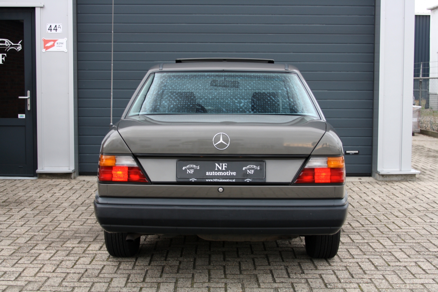 Frostschutzmittel passend für MERCEDES-BENZ W124 T-modell (S124) 230 TE Cat  (124.083) 1989-1992 Benzin 132PS M 102.982