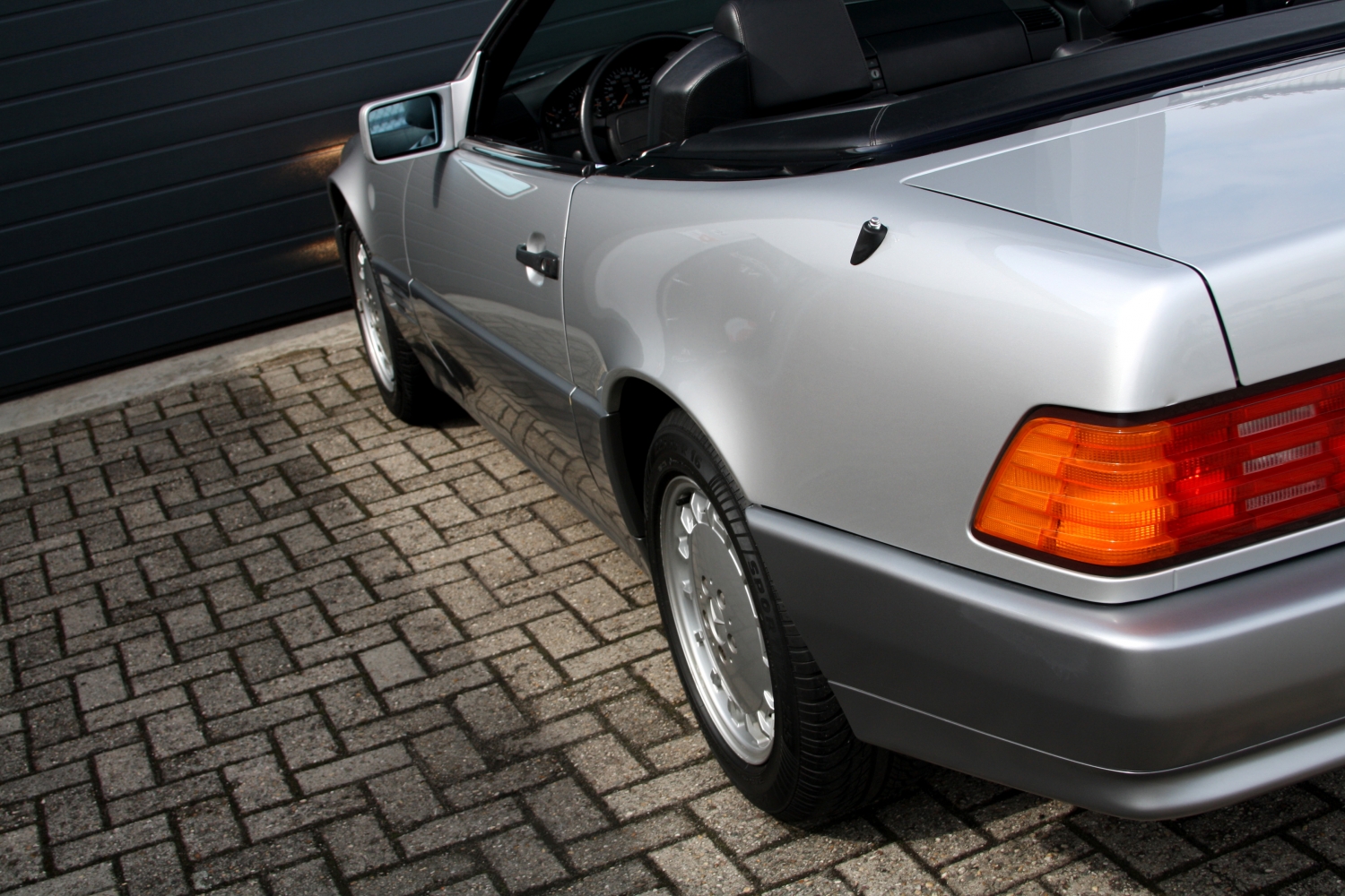 Mercedes-Benz-300SL24v-R129-1991-024.JPG