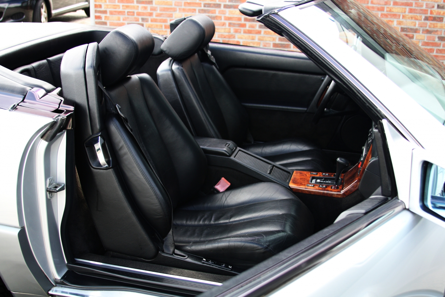 Mercedes-Benz-300SL24v-R129-1991-051.JPG