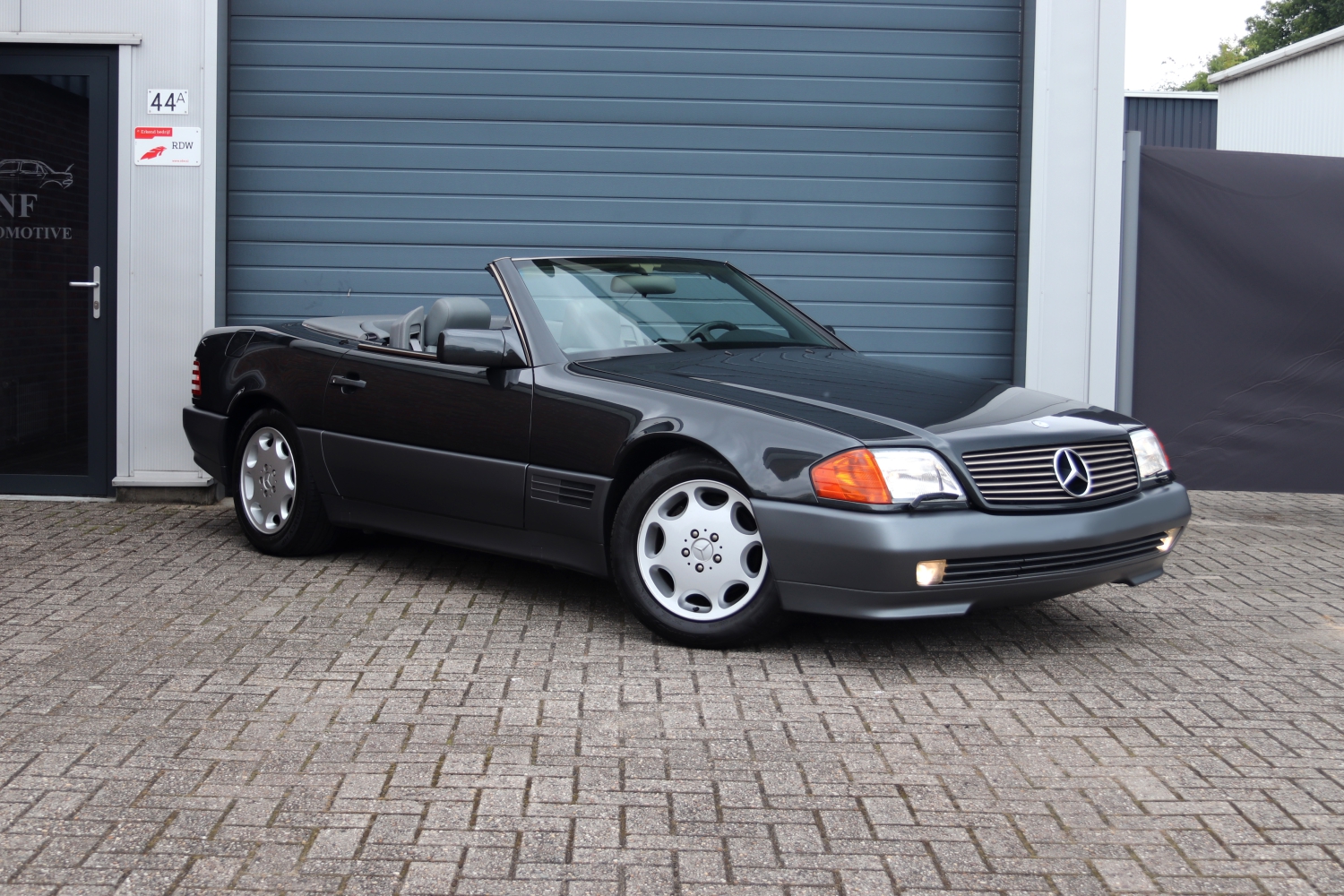 Mercedes-Benz-500SL-R129-1991-TF395D-012.JPG
