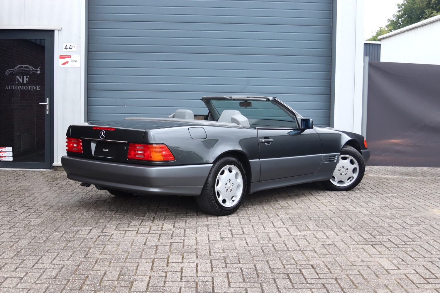 Mercedes-Benz-500SL-R129-1991-TF395D-017.JPG
