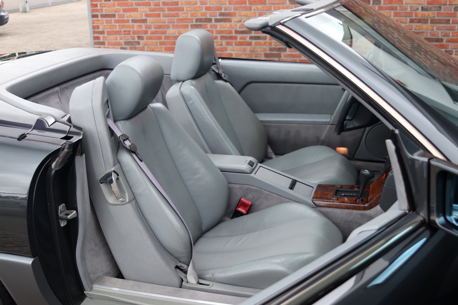 Mercedes-Benz-500SL-R129-1991-TF395D-038.JPG