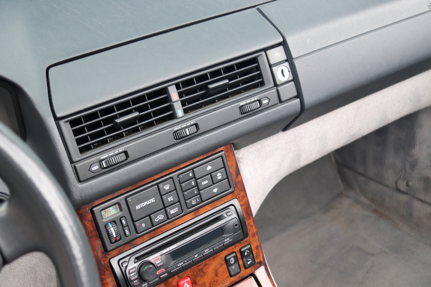 Mercedes-Benz-500SL-R129-1991-TF395D-048.JPG