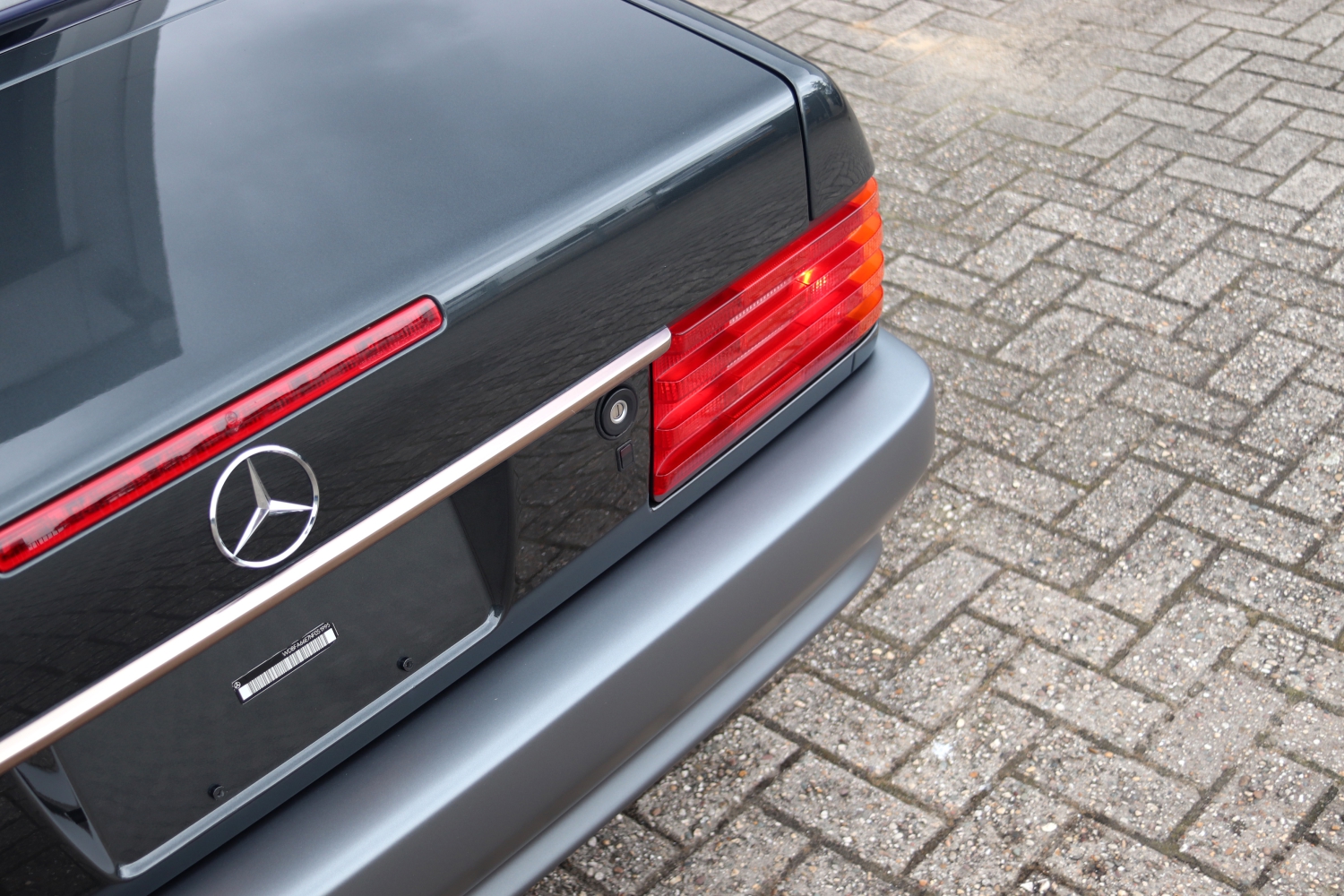 Mercedes-Benz-500SL-R129-1991-TF395D-052.JPG
