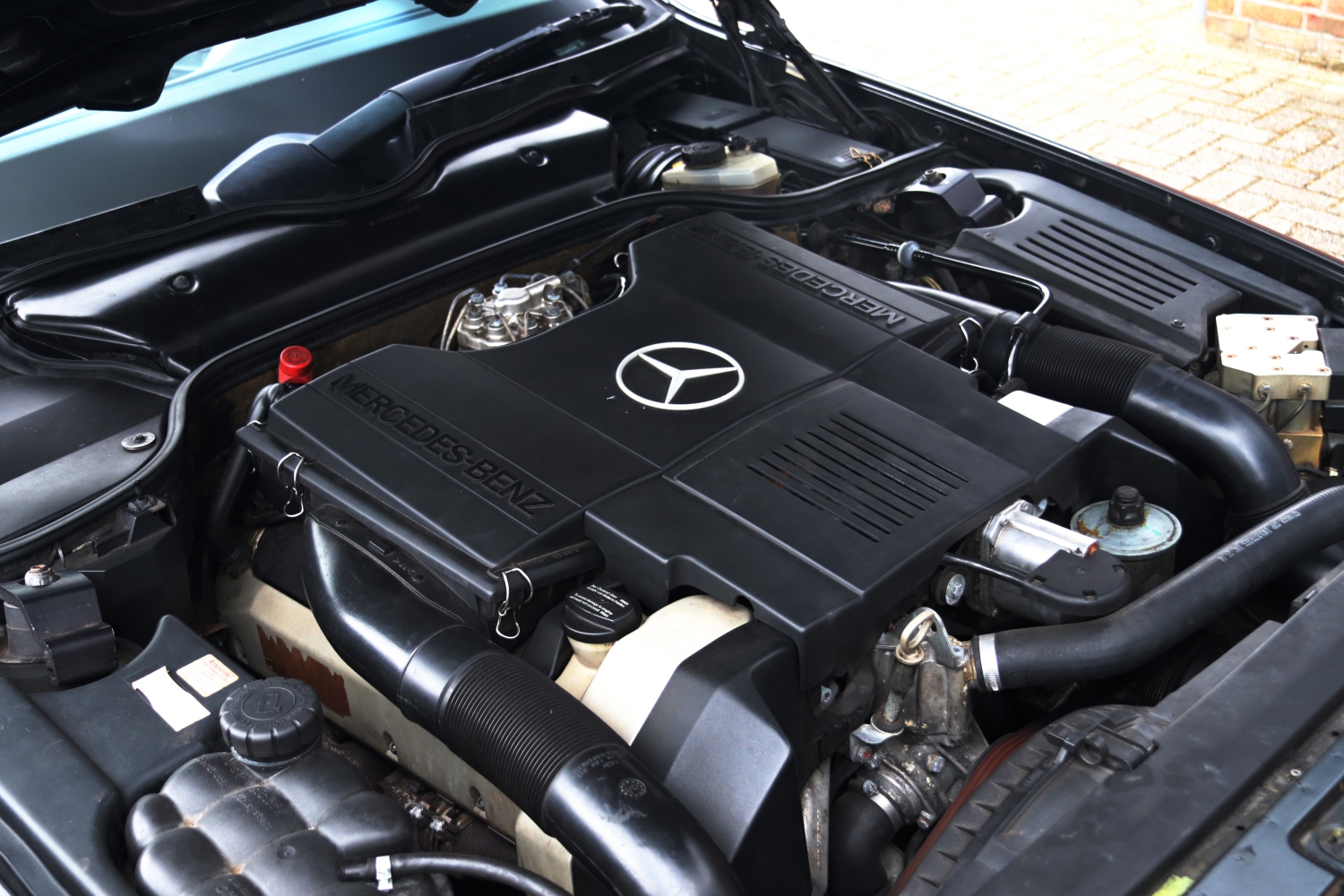 Mercedes-Benz-500SL-R129-1991-TF395D-064.JPG