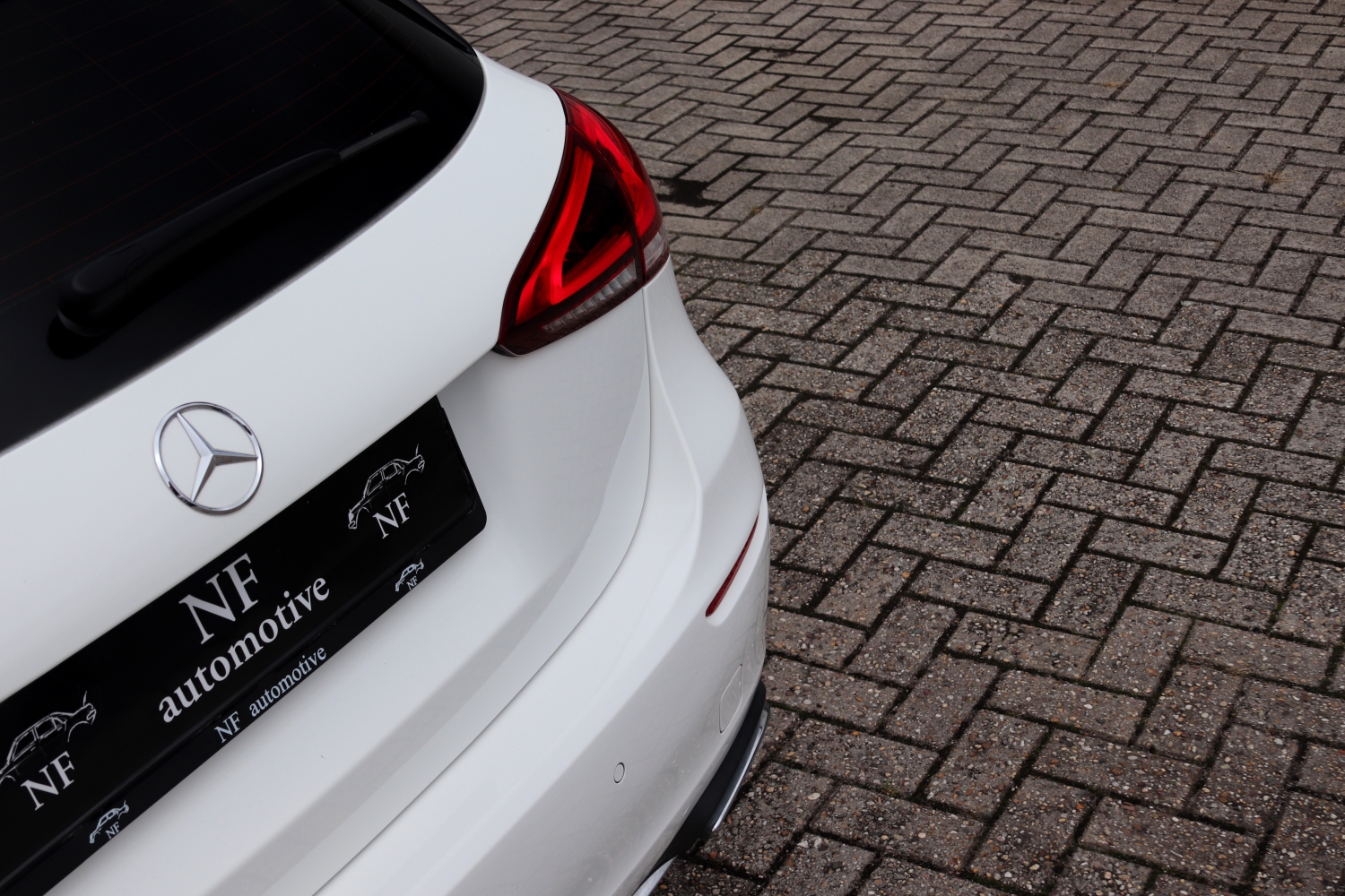 Mercedes-Benz-A180-W177-T615KJ-022.JPG