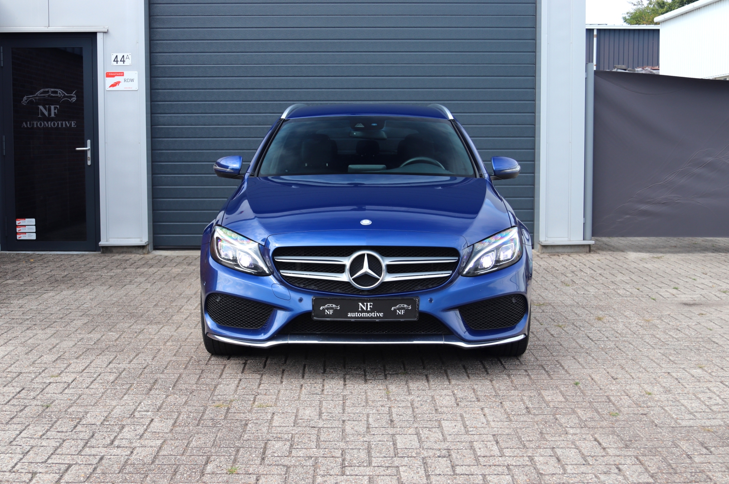 Mercedes-Benz-C250T-W205-2015-8574-002.JPG