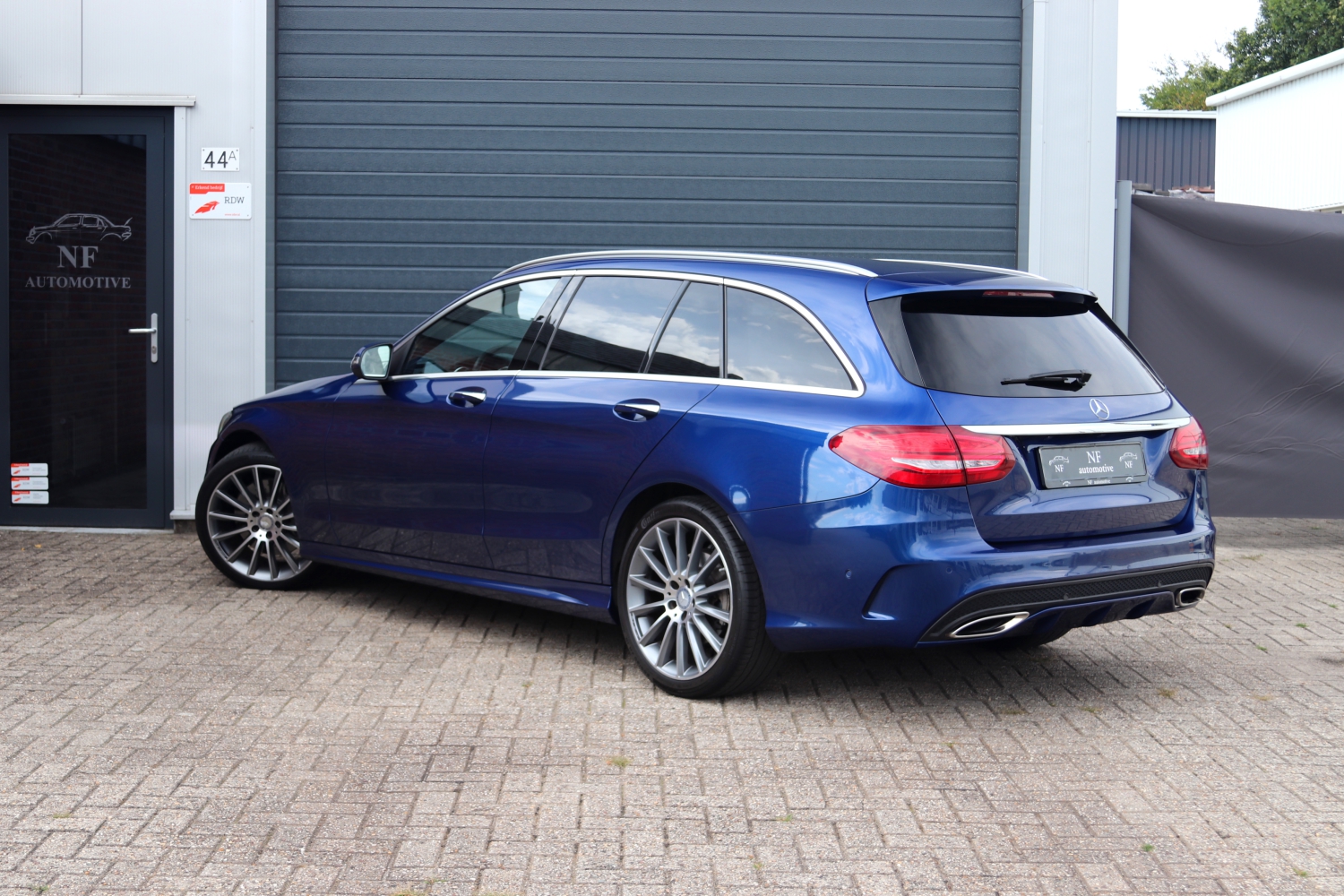 Mercedes-Benz-C250T-W205-2015-8574-004.JPG