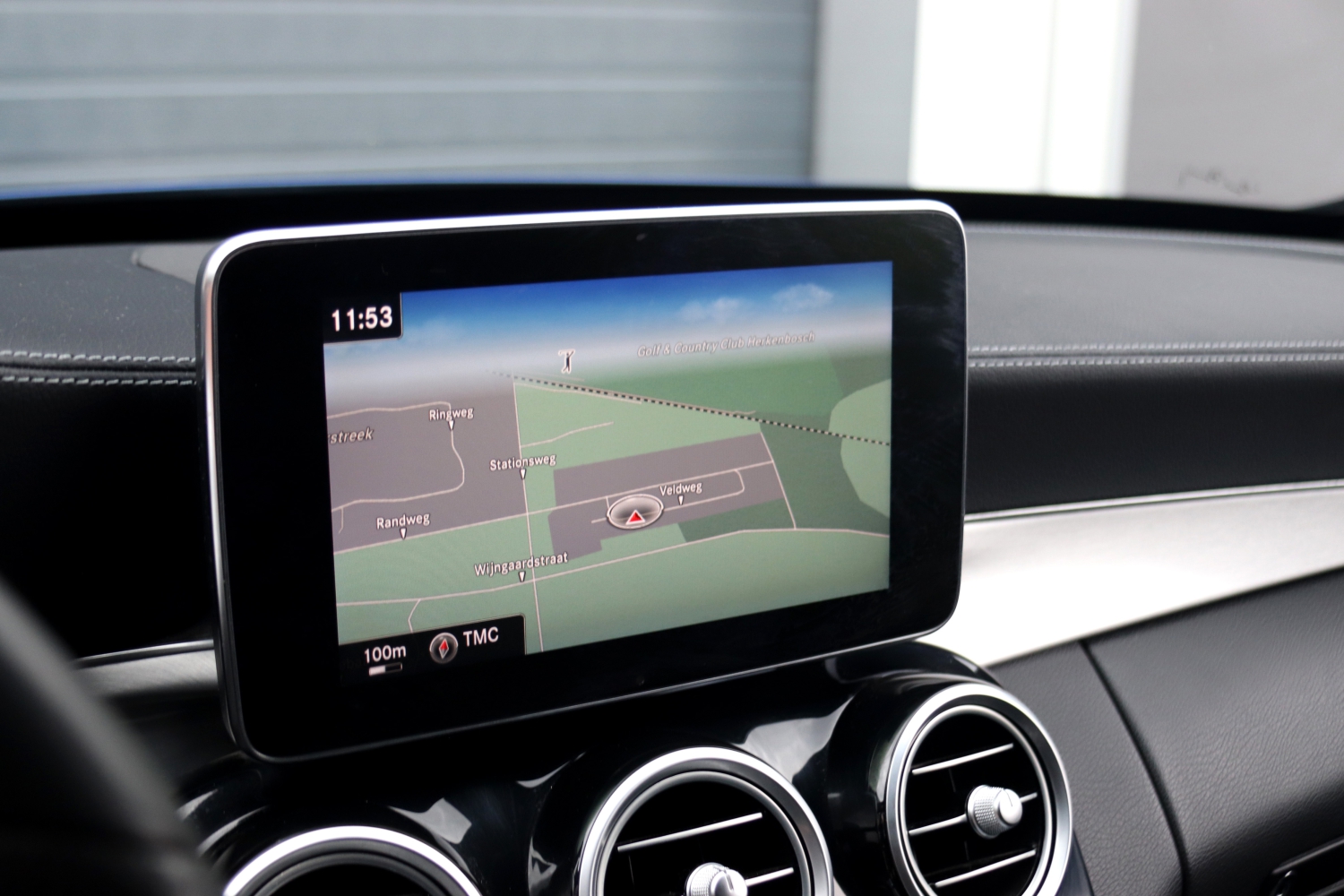 Mercedes-Benz-C250T-W205-2015-8574-019.JPG
