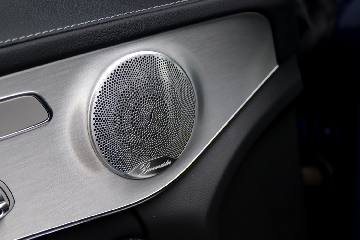 Mercedes-Benz-C250T-W205-2015-8574-022.JPG