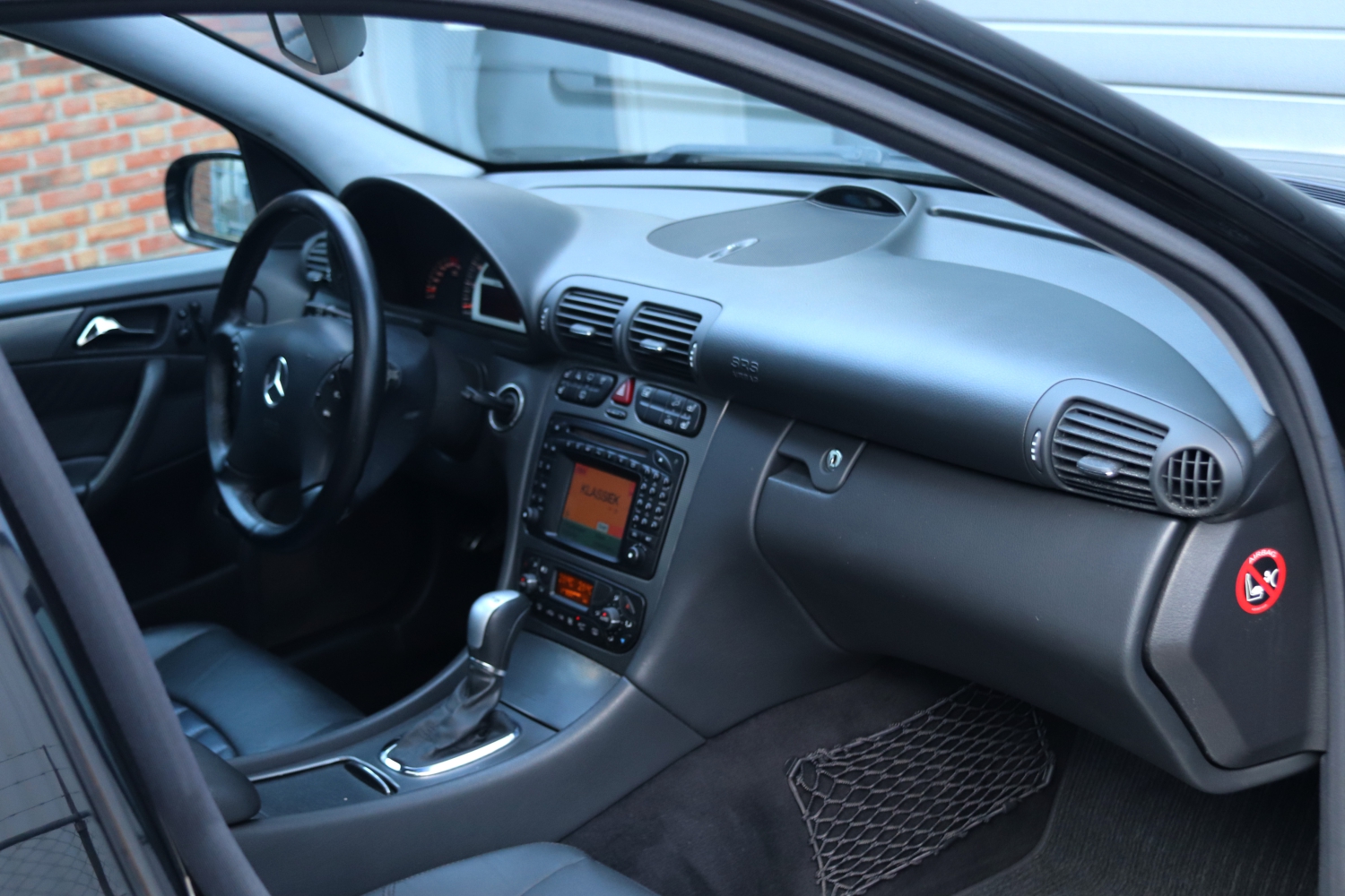 Mercedes-Benz-C32-Combi-S203-2003-79LVZH-033.JPG