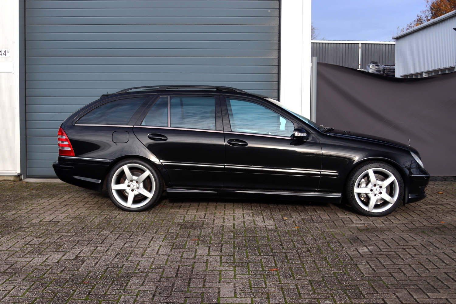 Mercedes-Benz-C32-Combi-S203-2003-79LVZH-076.JPG