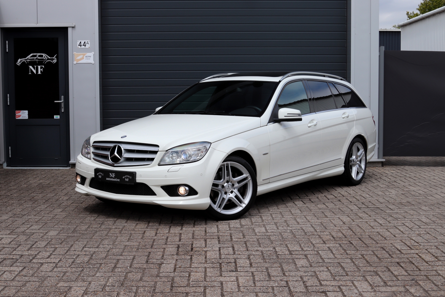 Mercedes-Benz-C350-Estate-W204-2008-30KFH3-003.JPG