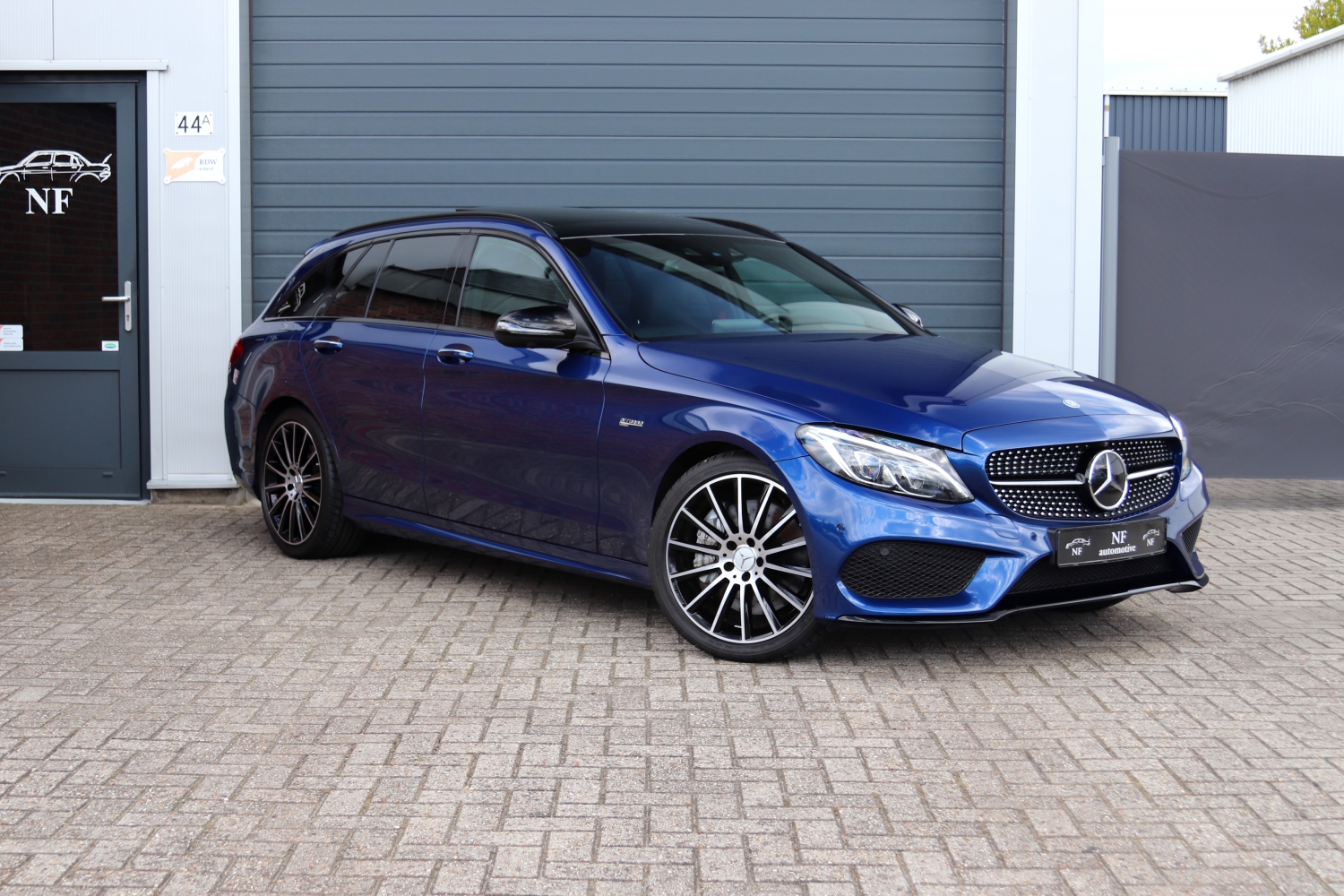 Mercedes-Benz-C43-AMG-W205-2016-016.JPG