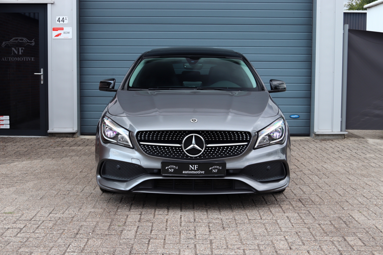 Mercedes-Benz-CLA180-SB-2017-6904-002.JPG