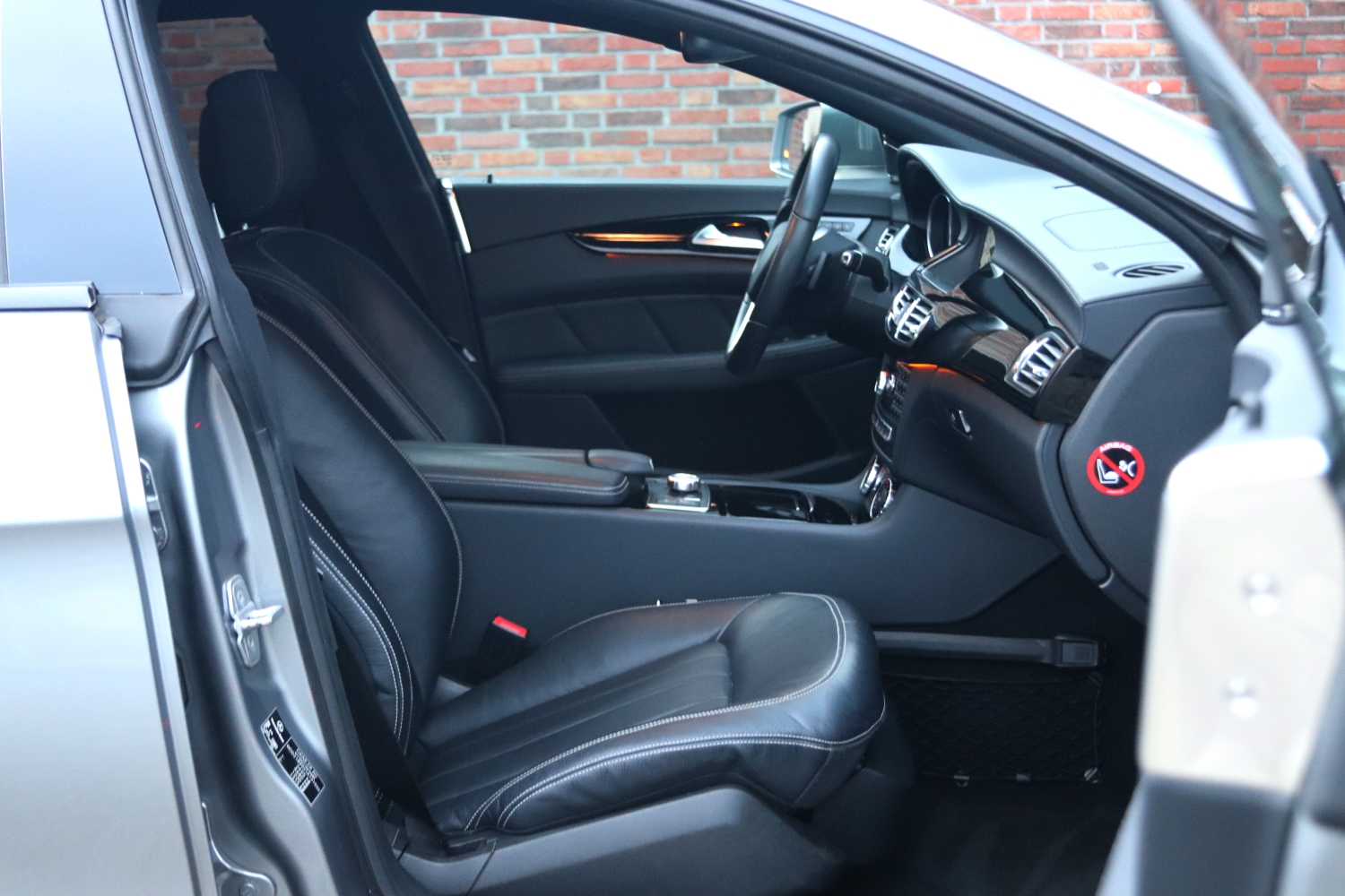 Mercedes-Benz-CLS350CDI-X218-2014-XJ776L-010.JPG