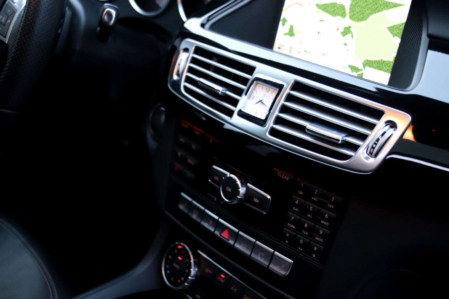 Mercedes-Benz-CLS350CDI-X218-2014-XJ776L-042.JPG