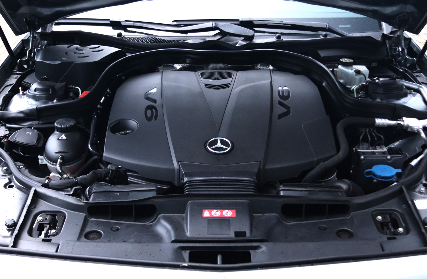 Mercedes-Benz-CLS350CDI-X218-2014-XJ776L-082.JPG