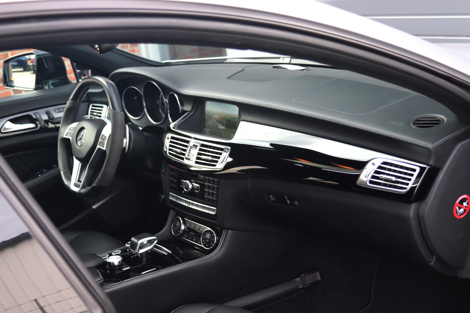 Mercedes-Benz-CLS63-AMG-SB-W218-2013-HBR08V-009.JPG