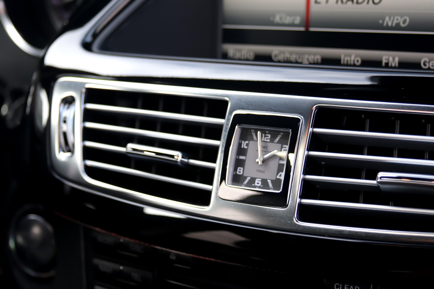 Mercedes-Benz-CLS63-AMG-SB-W218-2013-HBR08V-019.JPG