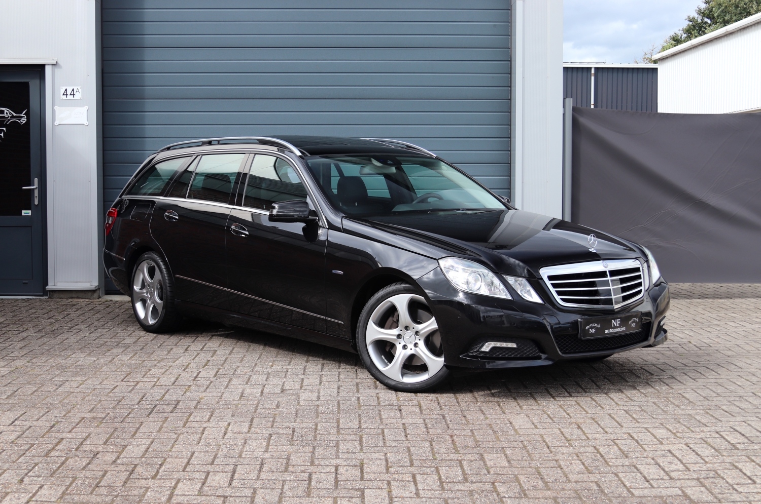 Mercedes-Benz-E350CGI-S212-2010-9SKS81-019.JPG