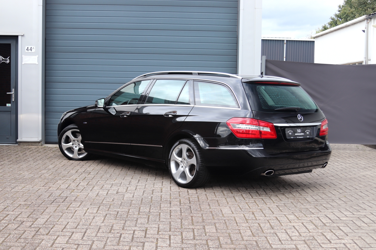 Mercedes-Benz-E350CGI-S212-2010-9SKS81-020.JPG