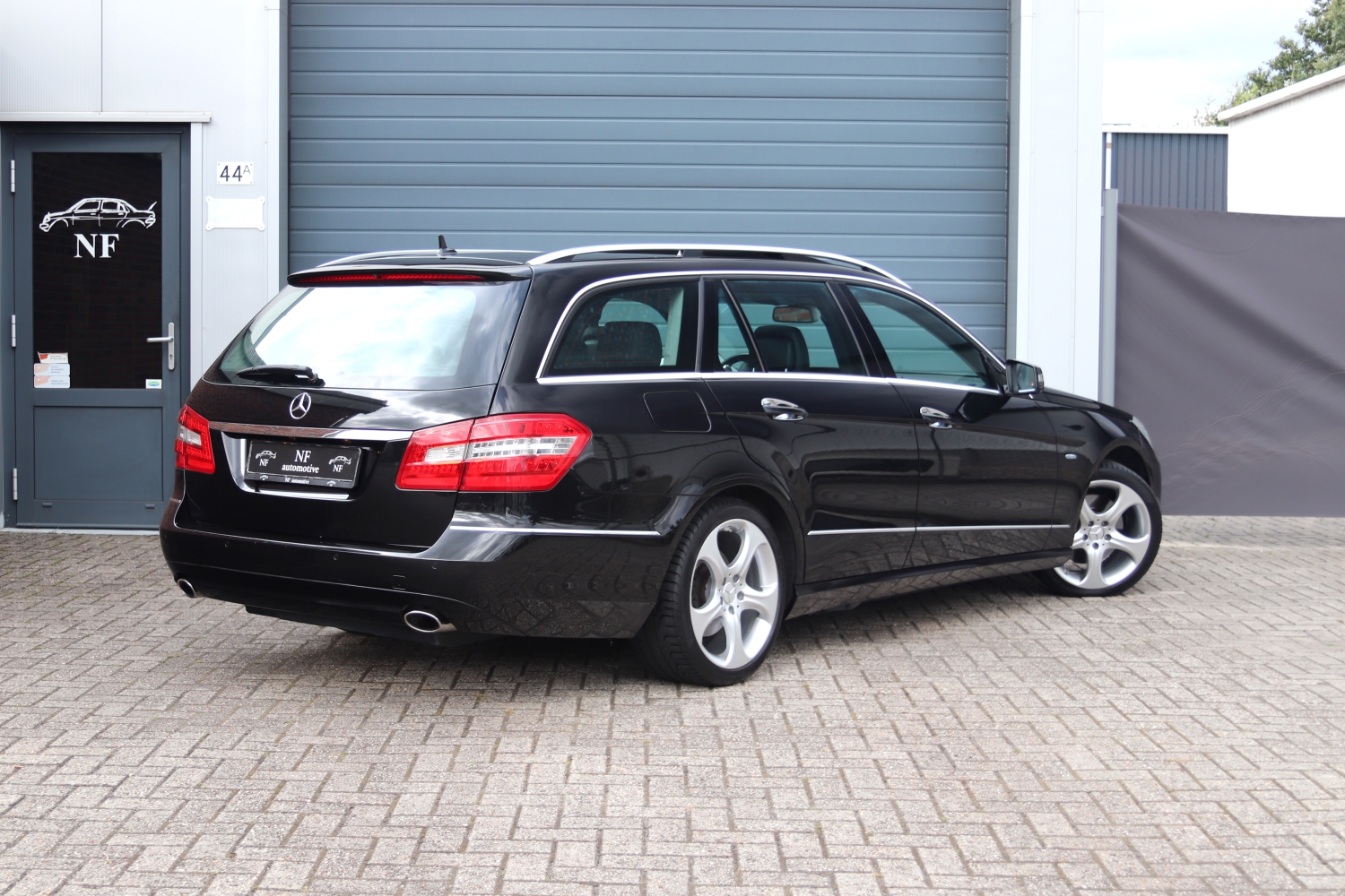 Mercedes-Benz-E350CGI-S212-2010-9SKS81-023.JPG