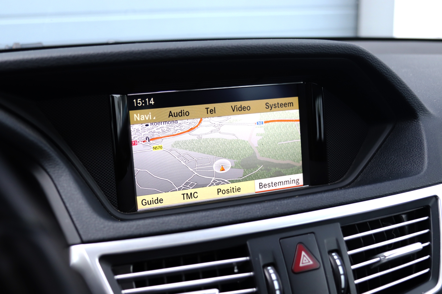 Mercedes-Benz-E350CGI-S212-2010-9SKS81-062.JPG