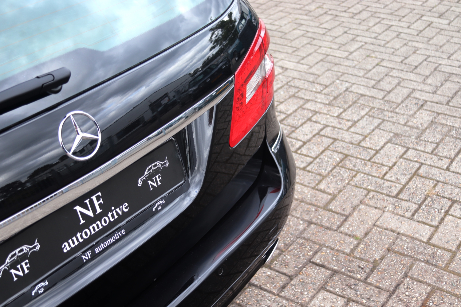 Mercedes-Benz-E350CGI-S212-2010-9SKS81-072.JPG