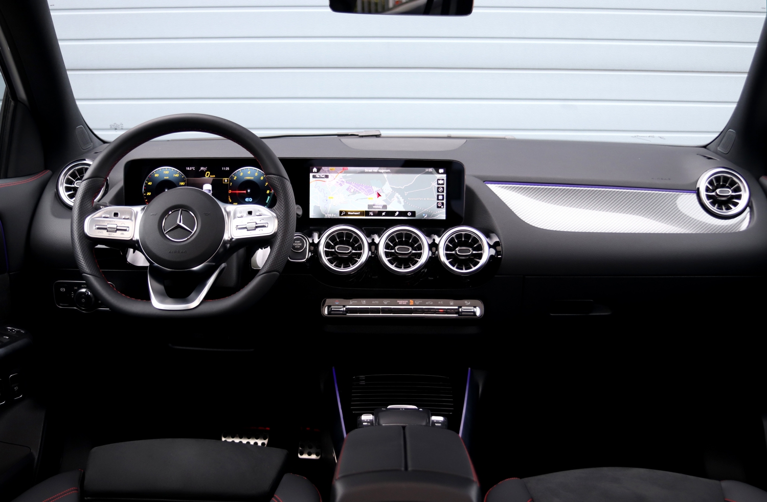 Mercedes-Benz-GLA250e-H247-2023-029.JPG
