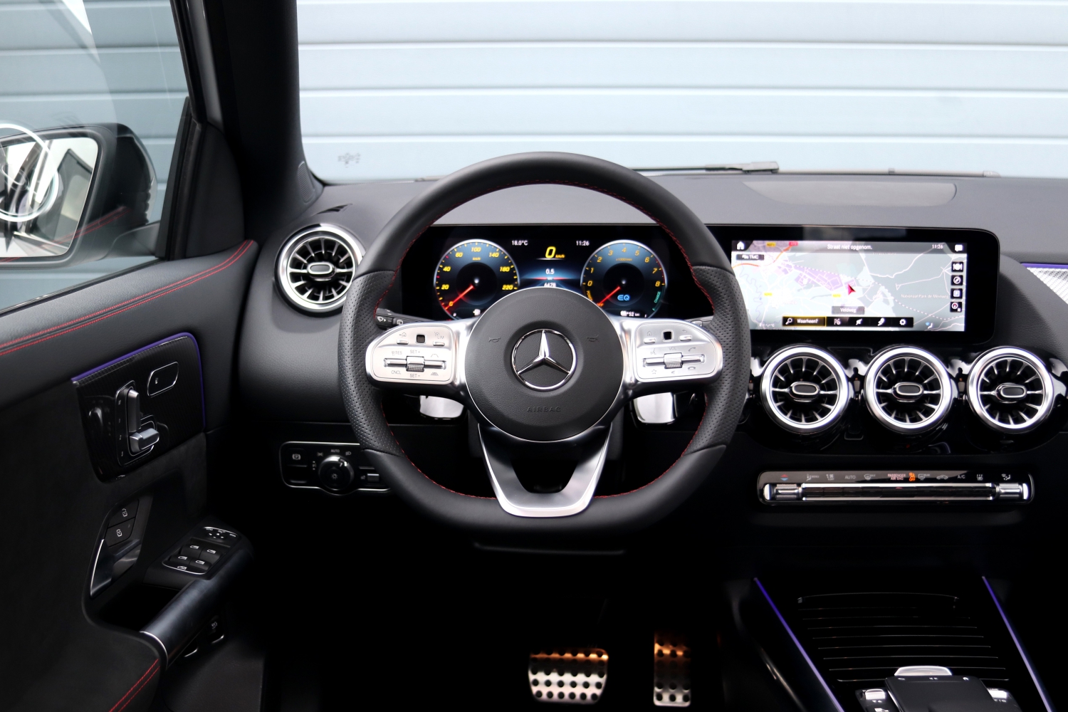 Mercedes-Benz-GLA250e-H247-2023-033.JPG