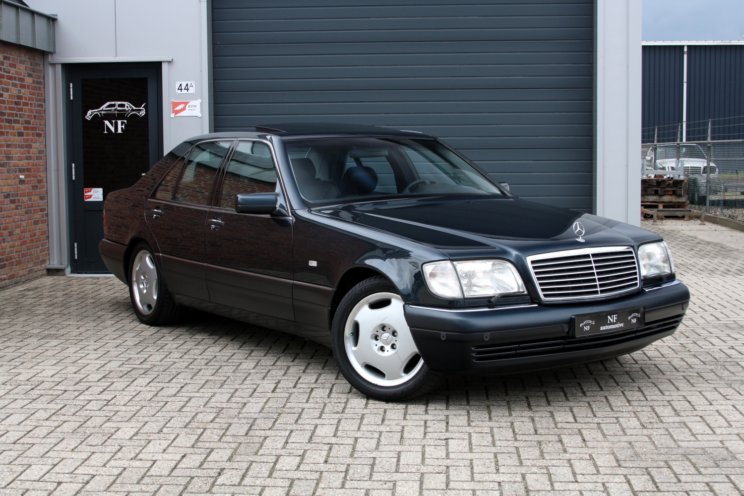 Mercedes-Benz-S600L-W140-1998-013.JPG