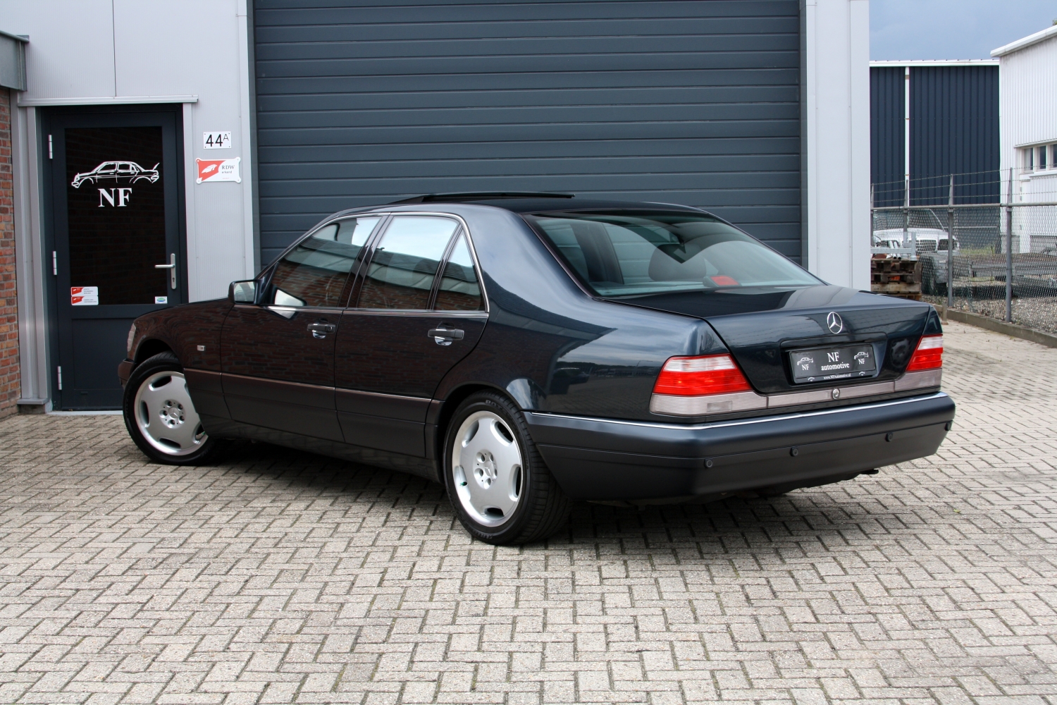 Mercedes-Benz-S600L-W140-1998-015.JPG