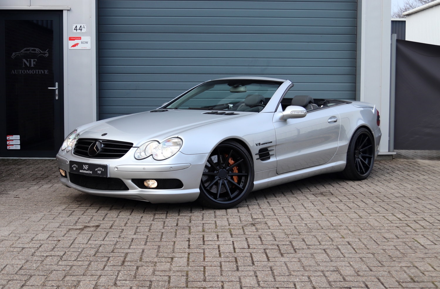 Mercedes-Benz-SL55-AMG-R230-2003-GP977Z-001.JPG
