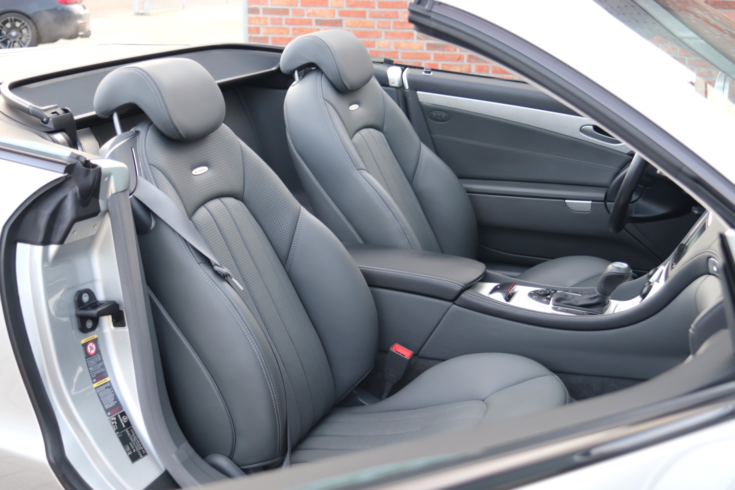 Mercedes-Benz-SL55-AMG-R230-2003-GP977Z-032.JPG