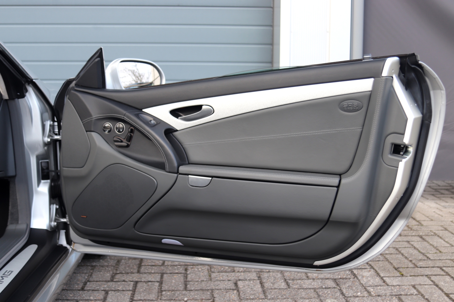 Mercedes-Benz-SL55-AMG-R230-2003-GP977Z-038.JPG
