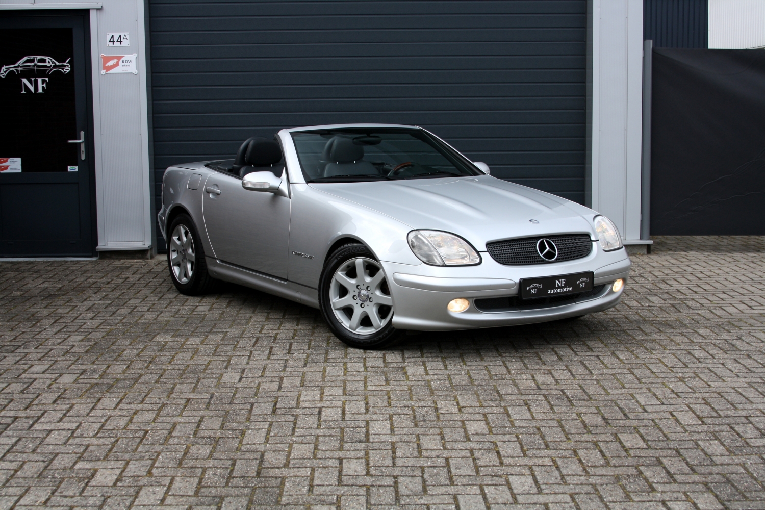 Mercedes-Benz-SLK200-R170-2000-014.JPG