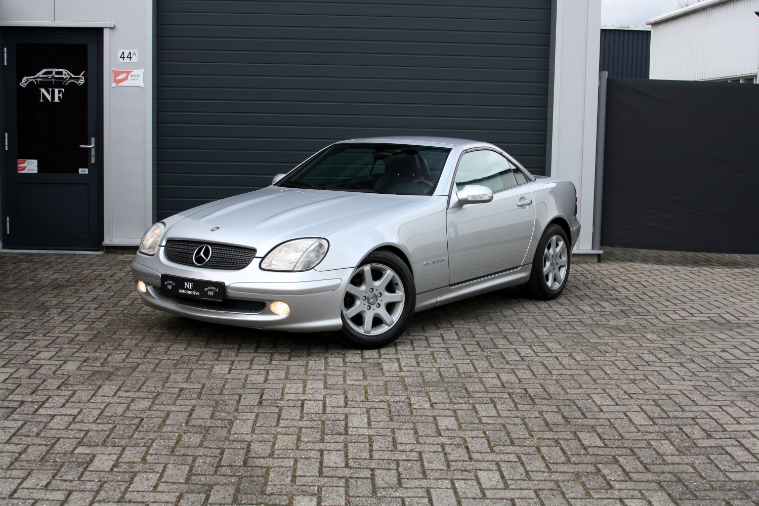 Mercedes-Benz-SLK200-R170-2000-078.JPG