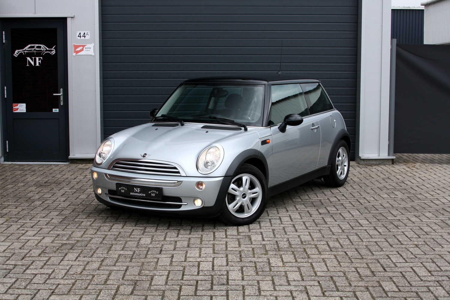 Mini-Cooper-R53-2005-064.JPG